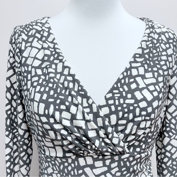 Lauren Ralph Lauren Block Print V Neck Faux Wrap Knee Length Shift Dress Size 8 - Picture 4 of 13